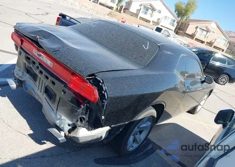 2014 Dodge Challenger Sxt z USA, uszkodzony, nr VIN 2C3CDYAG9EH313440